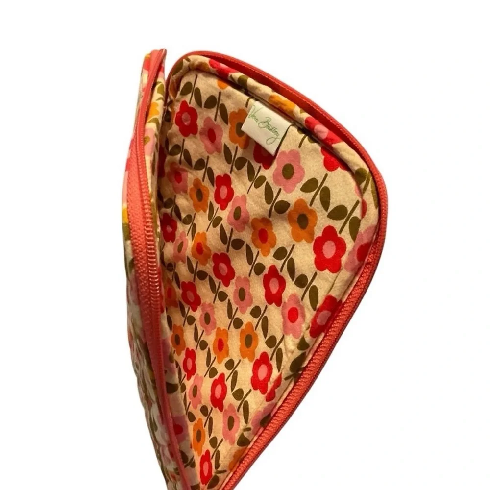 Vera Bradley Retired Folkloric Tech E-Reader/Tablet Case Quilted Floral
